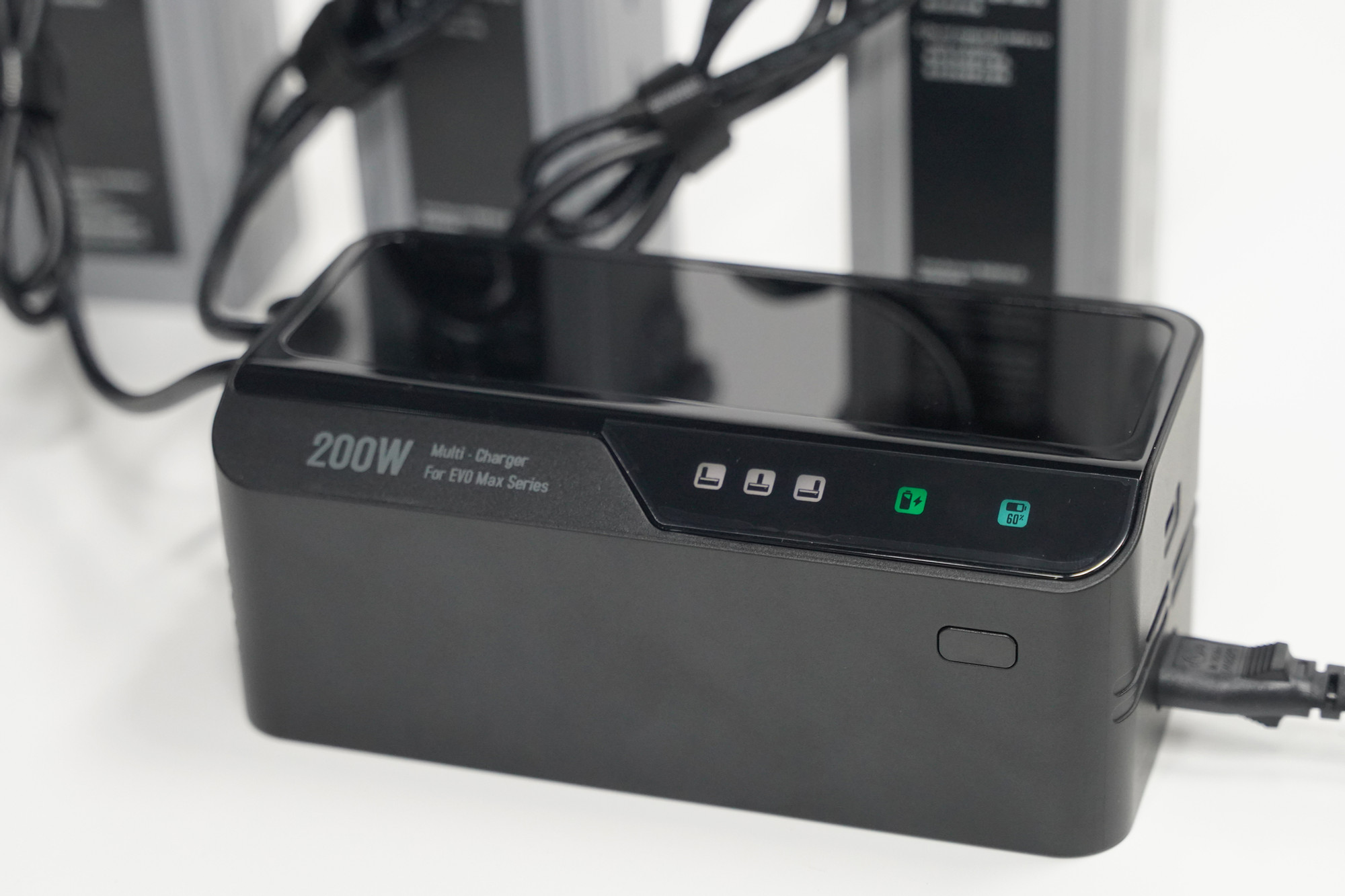 Autel EVO Max - 3-fach Multilader (200W) – Bild 3 von 12